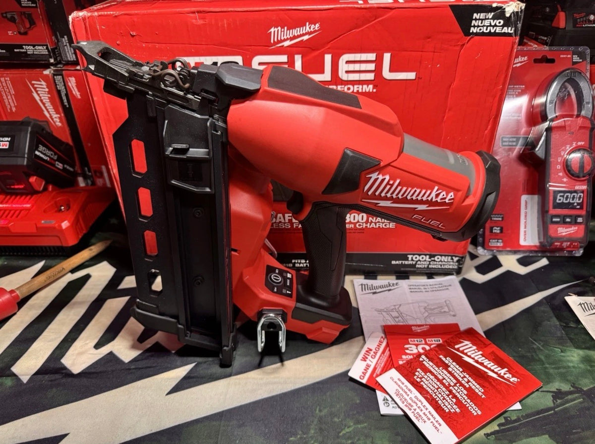 Milwaukee M18 FUEL™ 2844-20 7 GA Duplex Nailer – 21° Akkumulátoros Duplex Szegbelövő