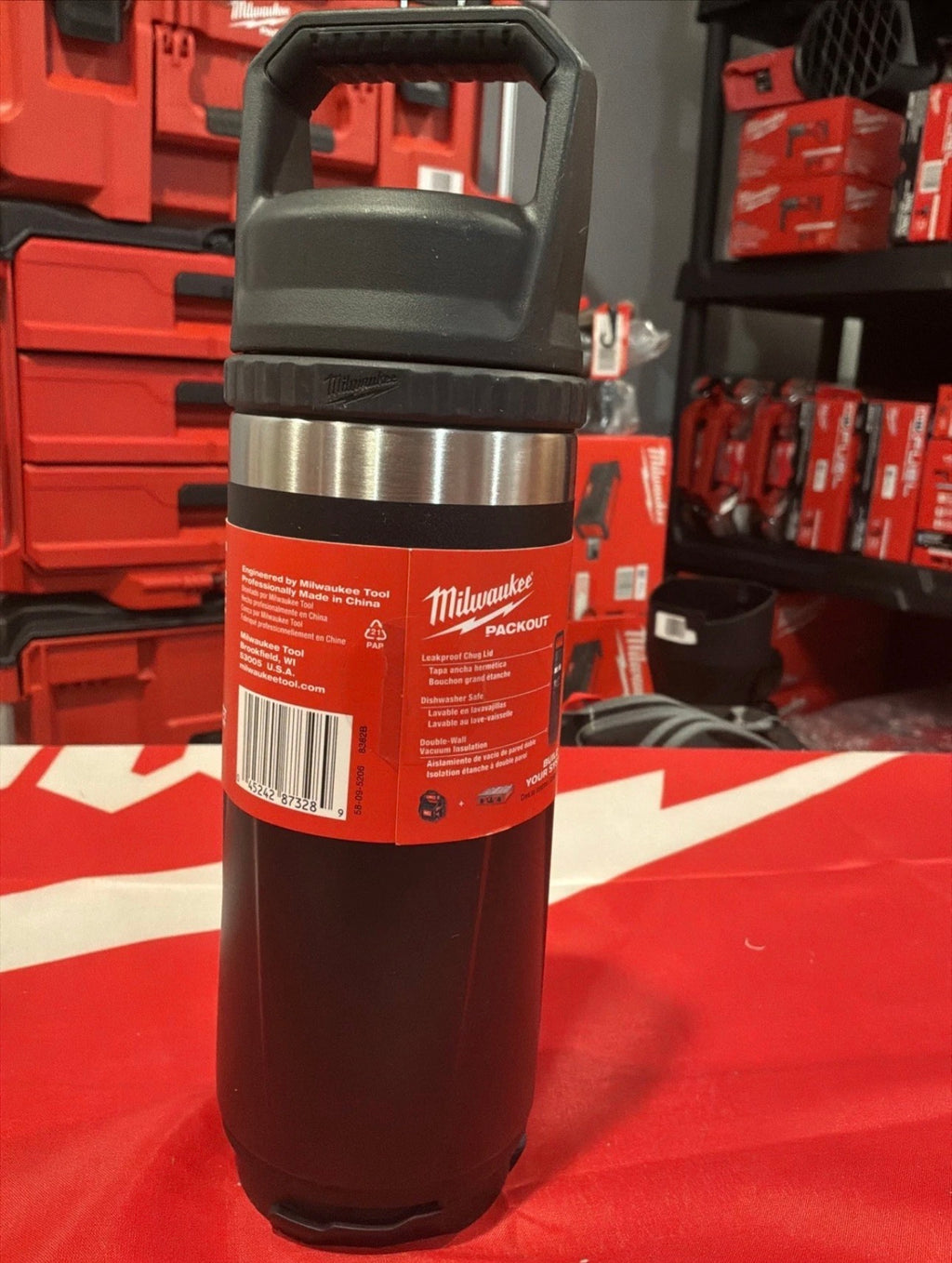 Milwaukee 48-22-8382B PACKOUT™ 18 oz Black Insulated Bottle