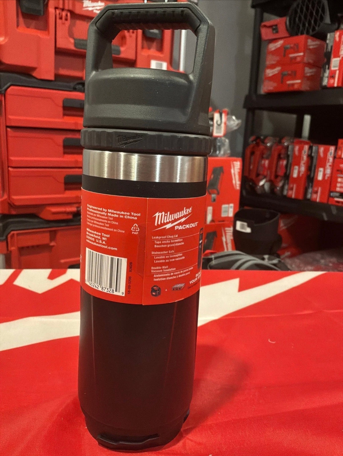 Milwaukee 48-22-8382B PACKOUT™ 18 oz Black Insulated Bottle