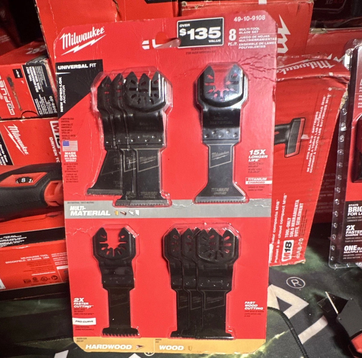 Milwaukee M18 FUEL™ Oscillating Multi-Tool + 8 részes Multi-Tool Blade Kit