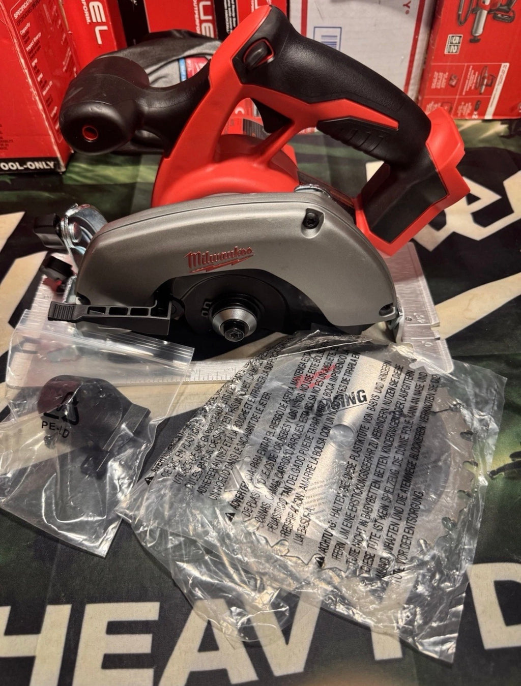 Milwaukee M18™ 2630-20 6-1/2″ Circular Saw