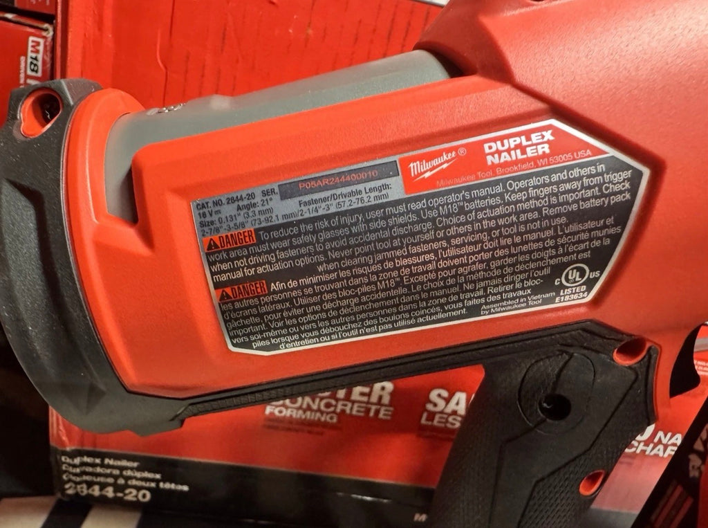 Milwaukee M18 FUEL™ 2844-20 7 GA Duplex Nailer – 21° Akkumulátoros Duplex Szegbelövő
