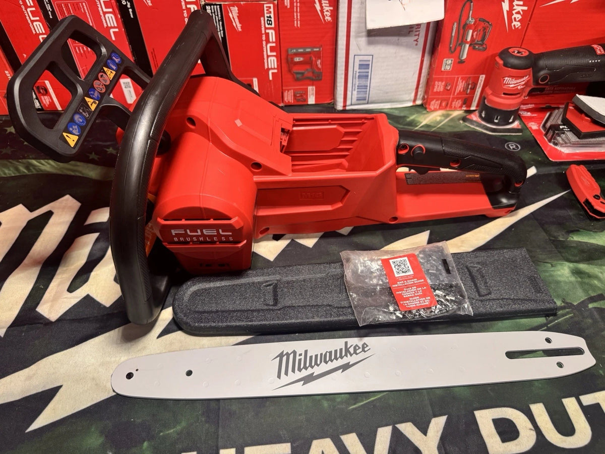 Milwaukee M18 FUEL™ 2727-20 16″ Akkumulátoros Láncfűrész