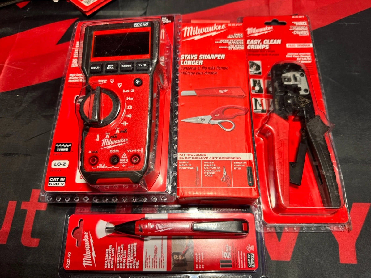 Milwaukee Electrician Tool Set – 2217-20 Multiméter + Villanyszerelő Szerszámkészlet